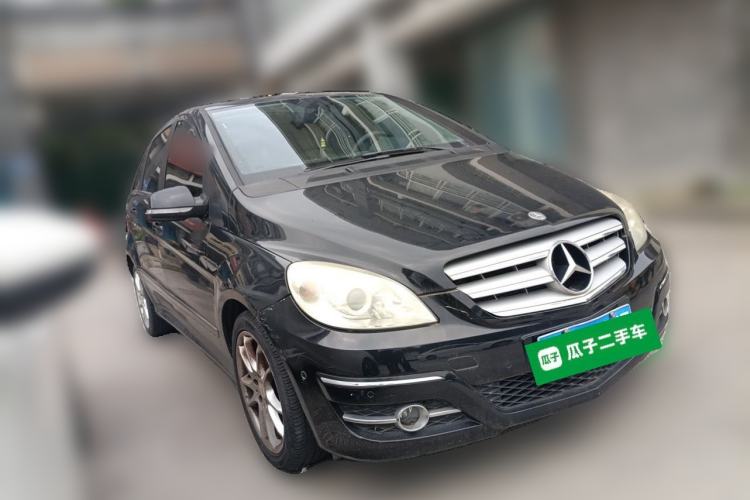 Used Mercedes-Benz B-Class 2009 B 200 Fashion Model Front Right 45 Deg