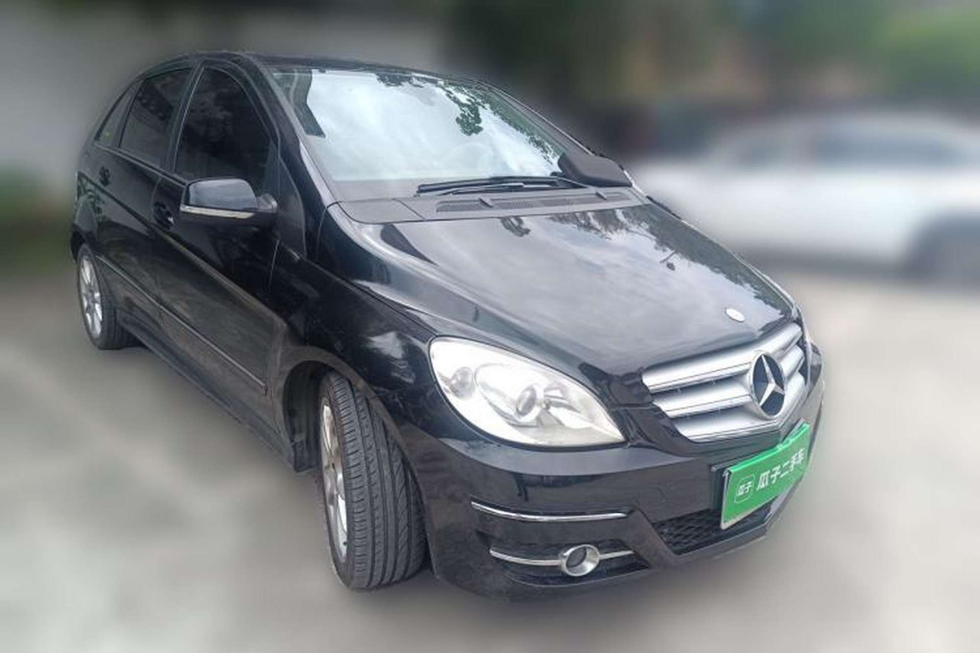 Used Mercedes-Benz B-Class 2009 B 200 Fashion Model Front Right 45 Deg