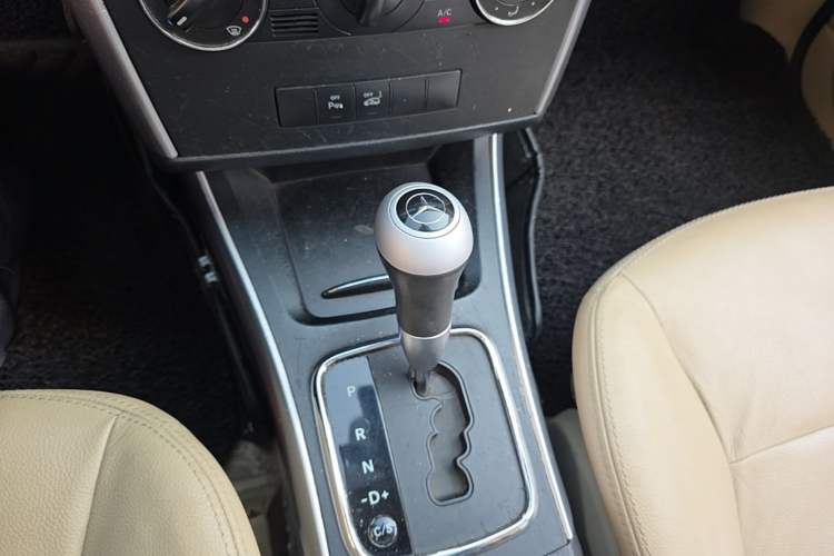 Used Mercedes-Benz B-Class 2009 B 200 Fashion Model Gear Lever