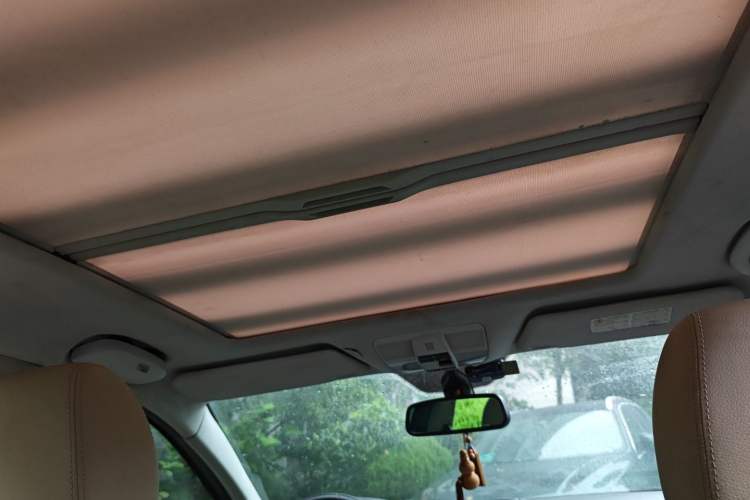 Used Mercedes-Benz B-Class 2009 B 200 Luxury Model Headliner