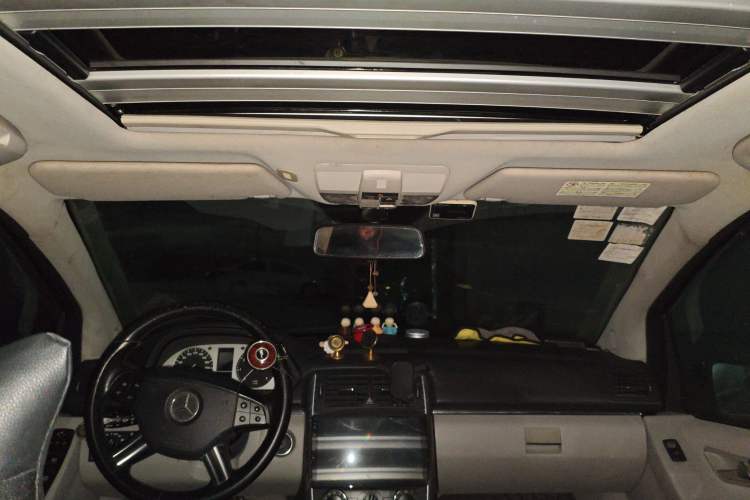 Used Mercedes-Benz B-Class 2009 B 200 Luxury Model Headliner