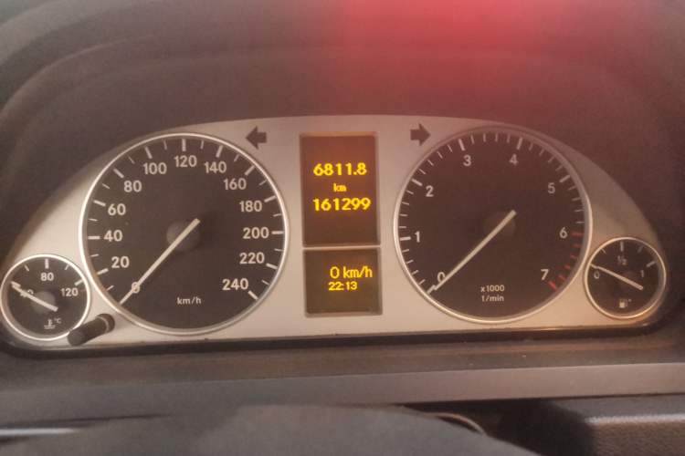 Used Mercedes-Benz B-Class 2009 B 200 Fashion Model Instrument Cluster
