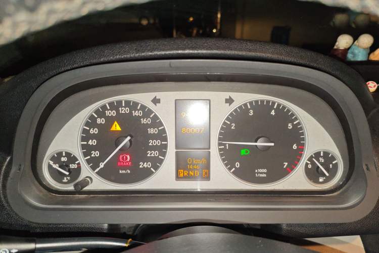 Used Mercedes-Benz B-Class 2009 B 200 Luxury Model Instrument Cluster