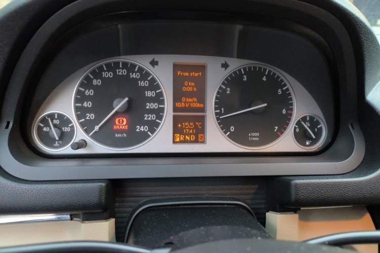 Used Mercedes-Benz B-Class 2009 B 200 Luxury Model Instrument Cluster