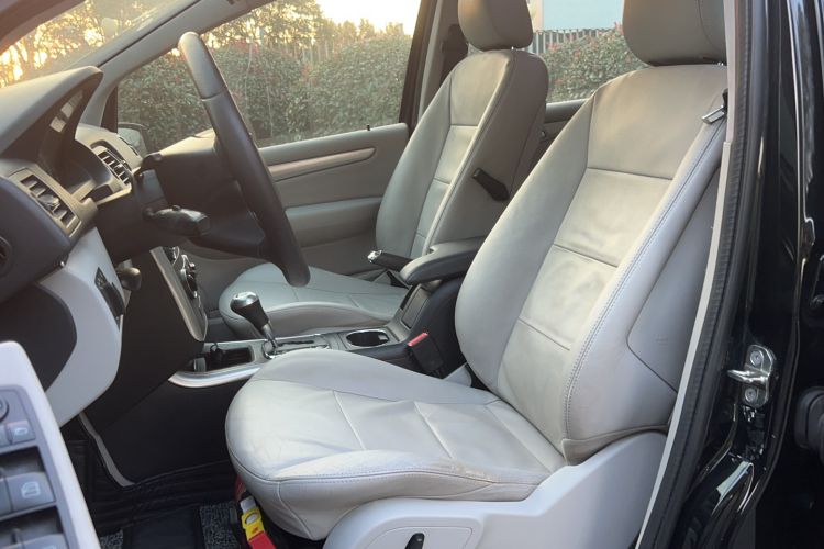 Used Mercedes-Benz B-Class 2009 B 200 Fashion Model Left Front Seat