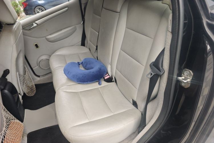 Used Mercedes-Benz B-Class 2009 B 200 Fashion Model Left Rear Seat