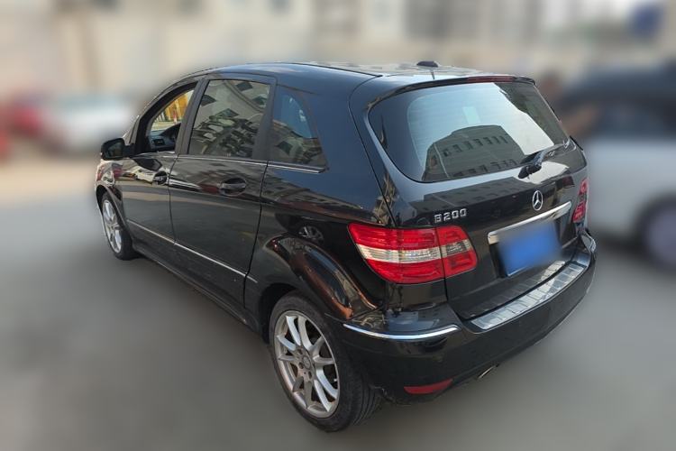 Used Mercedes-Benz B-Class 2009 B 200 Fashion Model Rear Left 45 Deg