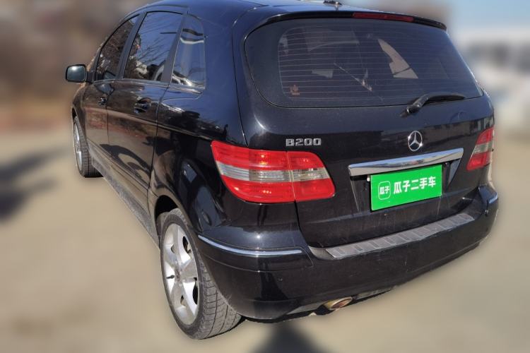 Used Mercedes-Benz B-Class 2009 B 200 Luxury Model Rear Left 45 Deg