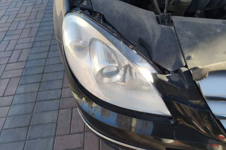 Used Mercedes-Benz B-Class 2009 B 200 Fashion Model Right Front Headlight
