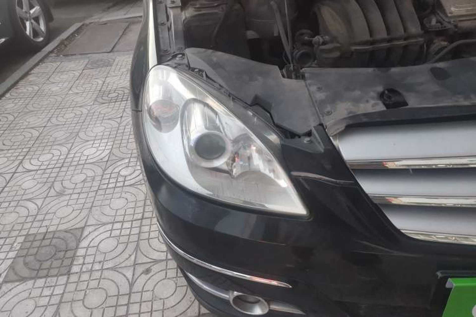 Used Mercedes-Benz B-Class 2009 B 200 Fashion Model Right Front Headlight