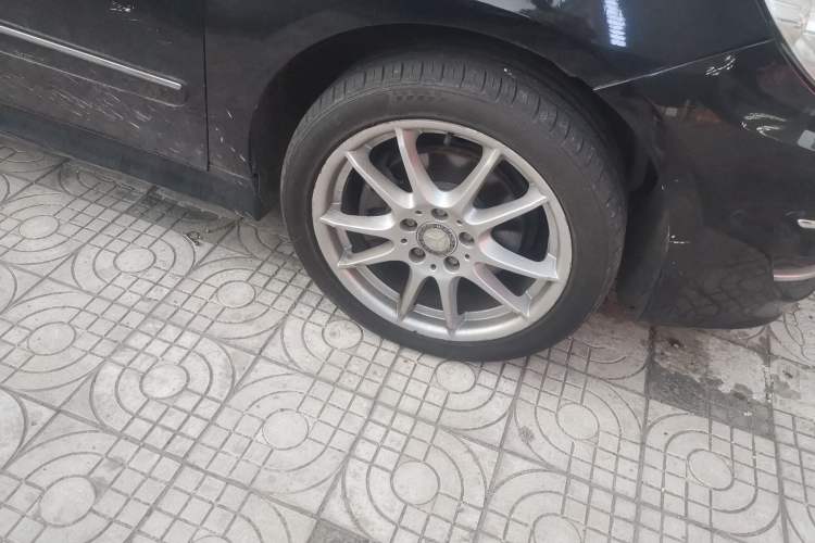 Used Mercedes-Benz B-Class 2009 B 200 Fashion Model Right Front Wheel Hub