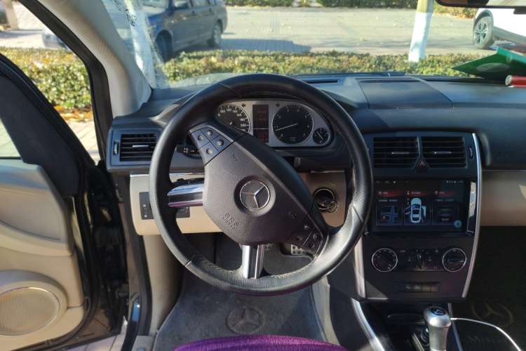 Used Mercedes-Benz B-Class 2009 B 200 Fashion Model Steering Wheel