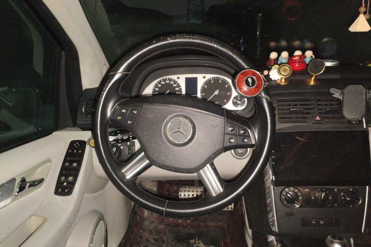 Used Mercedes-Benz B-Class 2009 B 200 Luxury Model Steering Wheel