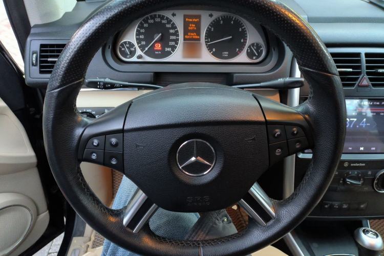 Used Mercedes-Benz B-Class 2009 B 200 Luxury Model Steering Wheel