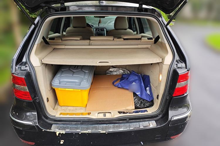 Used Mercedes-Benz B-Class 2009 B 200 Luxury Model Trunk