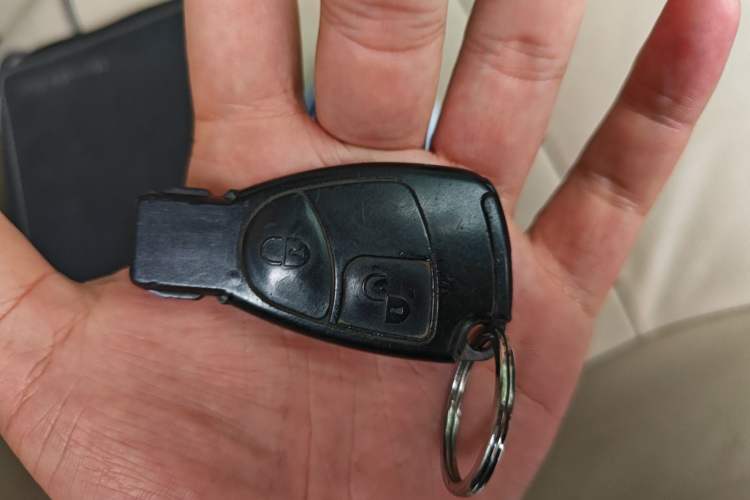 Used Mercedes-Benz B-Class 2009 B 200 Luxury Model Vehicle Key