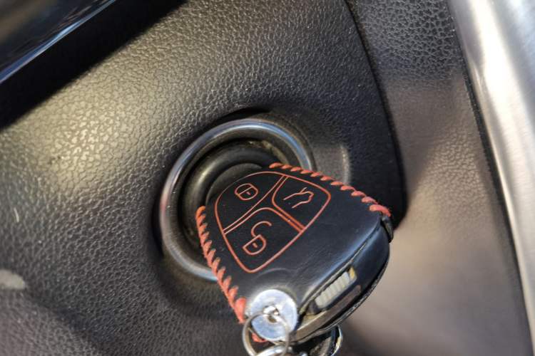 Used Mercedes-Benz B-Class 2009 B 200 Luxury Model Vehicle Key