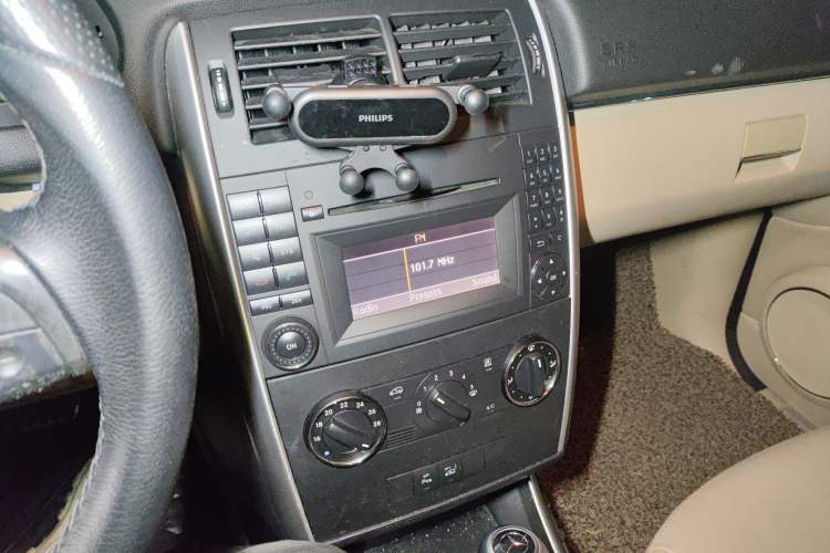 Used Mercedes-Benz B-Class 2009 B 200 Fashion Model Audio And AC Panel