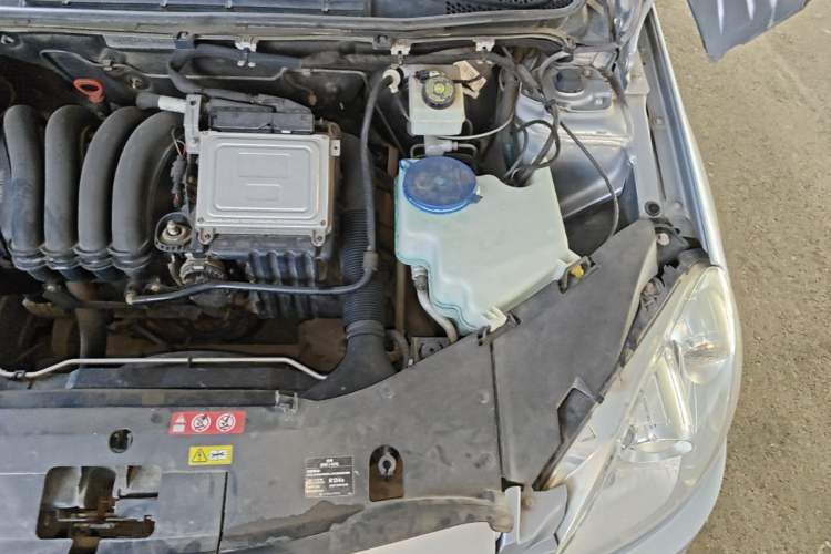Used Mercedes-Benz B-Class 2009 B 200 Fashion Model Engine Bay Left