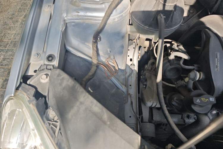 Used Mercedes-Benz B-Class 2009 B 200 Fashion Model Engine Bay Right