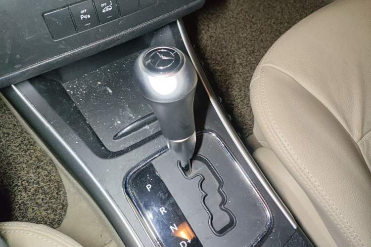 Used Mercedes-Benz B-Class 2009 B 200 Fashion Model Gear Lever