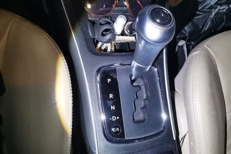 Used Mercedes-Benz B-Class 2009 B 200 Luxury Model Gear Lever