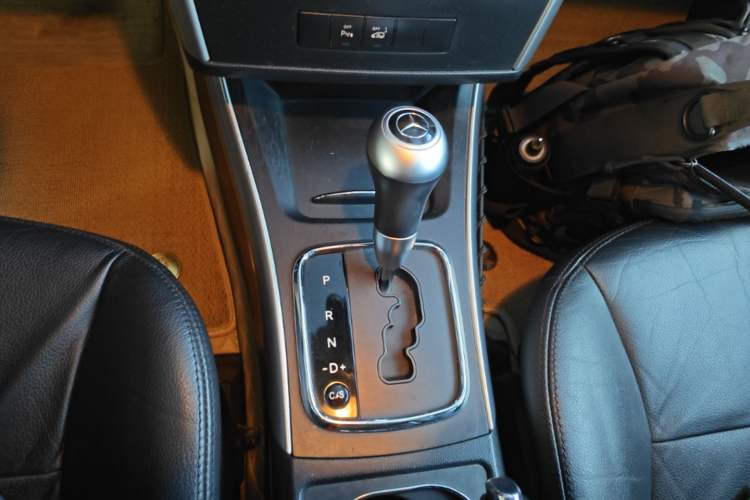 Used Mercedes-Benz B-Class 2009 B 200 Fashion Model Gear Lever