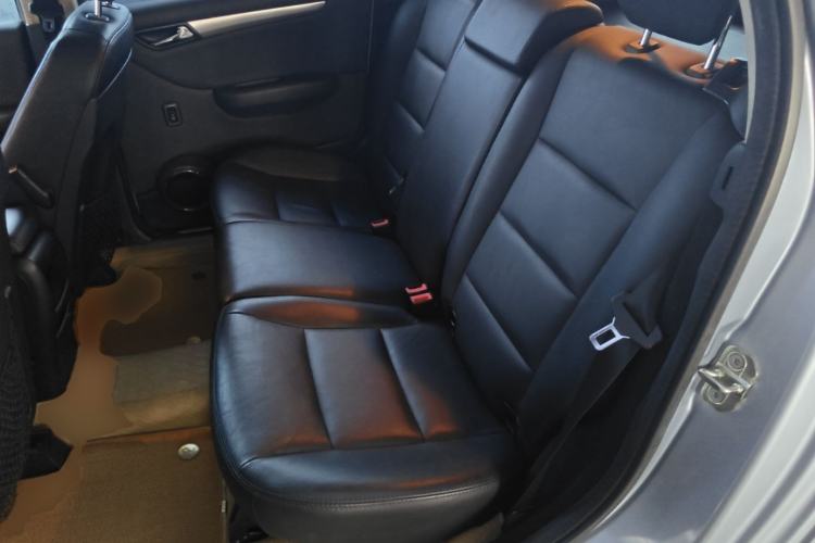 Used Mercedes-Benz B-Class 2009 B 200 Fashion Model Left Rear Seat