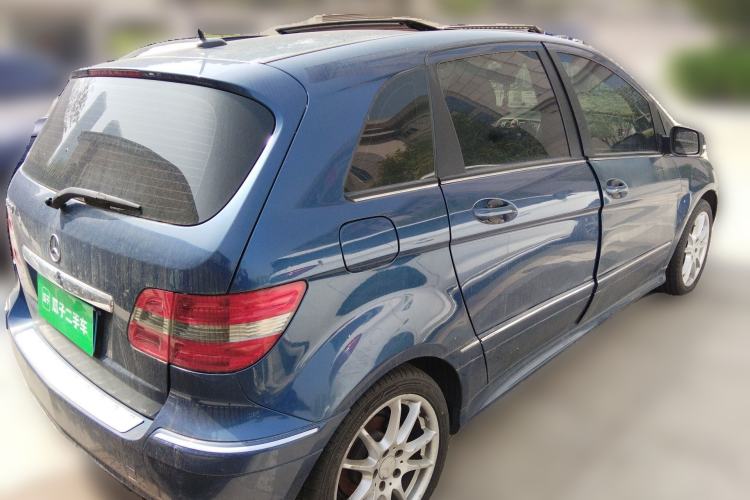 Used Mercedes-Benz B-Class 2009 B 200 Luxury Model Rear Right 45 Deg