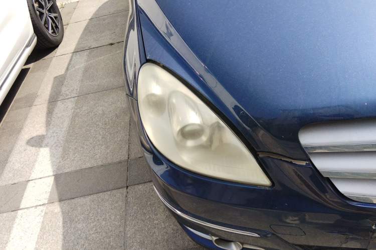 Used Mercedes-Benz B-Class 2009 B 200 Luxury Model Right Front Headlight