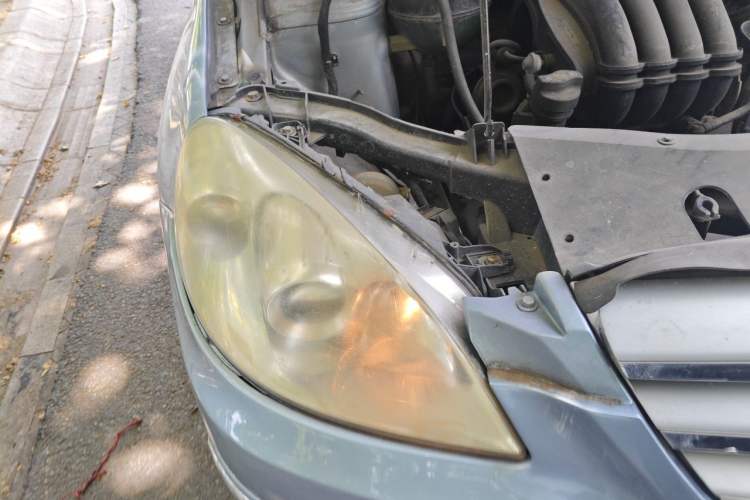 Used Mercedes-Benz B-Class 2009 B 200 Fashion Model Right Front Headlight