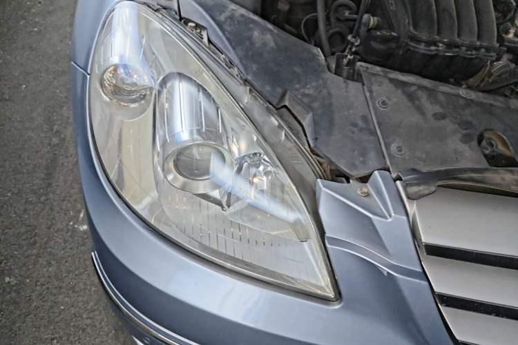 Used Mercedes-Benz B-Class 2009 B 200 Fashion Model Right Front Headlight