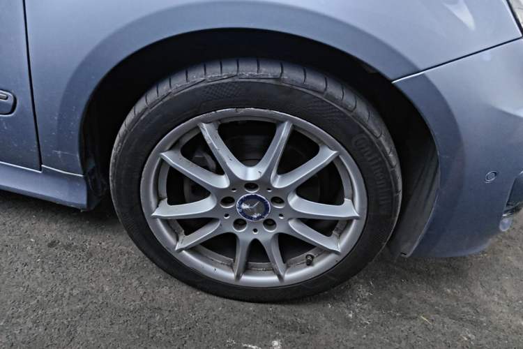 Used Mercedes-Benz B-Class 2009 B 200 Fashion Model Right Front Wheel Hub