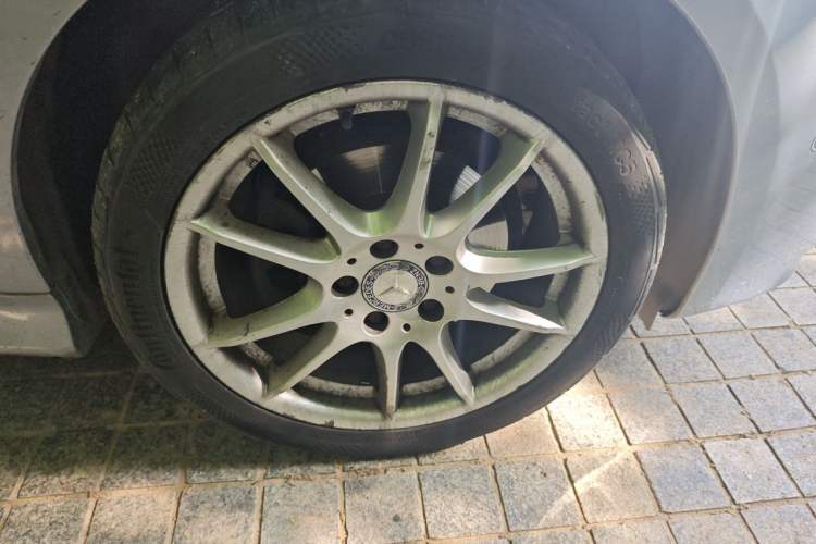 Used Mercedes-Benz B-Class 2009 B 200 Fashion Model Right Front Wheel Hub