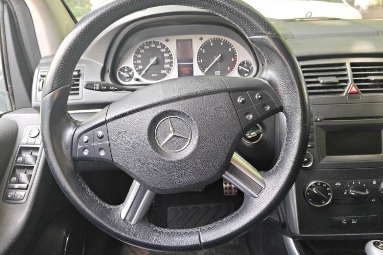 Used Mercedes-Benz B-Class 2009 B 200 Fashion Model Steering Wheel