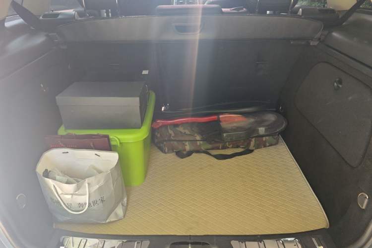 Used Mercedes-Benz B-Class 2009 B 200 Fashion Model Trunk