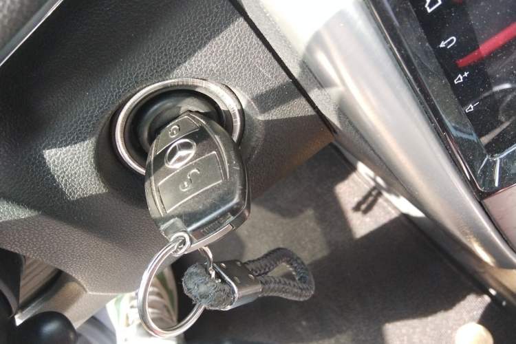 Used Mercedes-Benz B-Class 2009 B 200 Luxury Model Vehicle Key