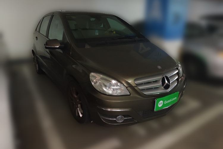 Used Mercedes-Benz B-Class 2009 B 200 Fashion Model Front Right 45 Deg