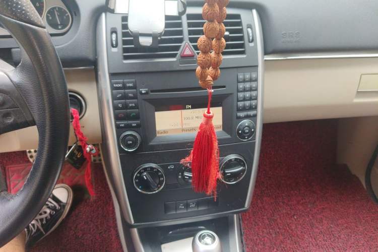Used Mercedes-Benz B-Class 2009 B 200 Luxury Model Audio And AC Panel