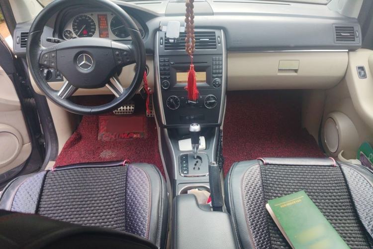 Used Mercedes-Benz B-Class 2009 B 200 Luxury Model Center Console