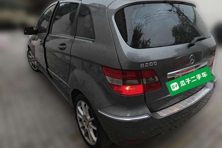Used Mercedes-Benz B-Class 2009 B 200 Luxury Model Exterior 3