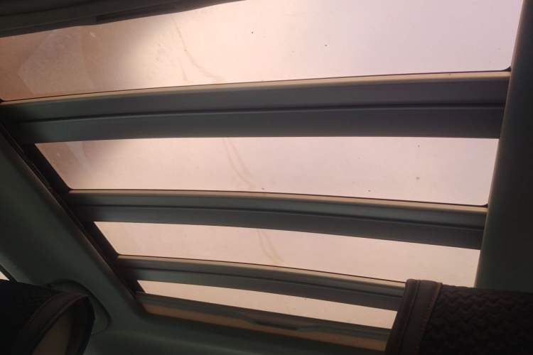 Used Mercedes-Benz B-Class 2009 B 200 Luxury Model Headliner