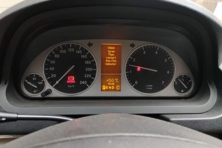 Used Mercedes-Benz B-Class 2009 B 200 Sport Edition Instrument Cluster
