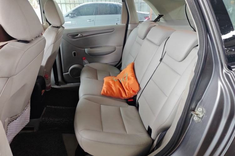 Used Mercedes-Benz B-Class 2009 B 200 Fashion Model Left Rear Seat