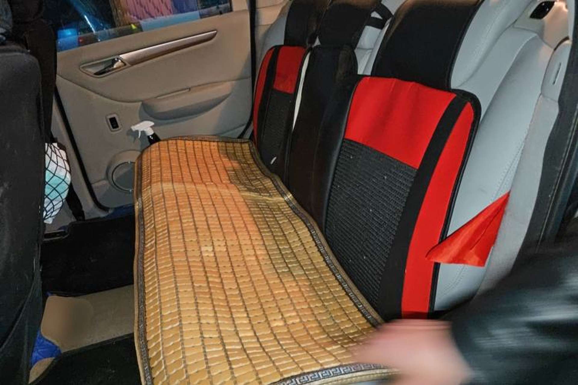 Used Mercedes-Benz B-Class 2009 B 200 Fashion Model Left Rear Seat