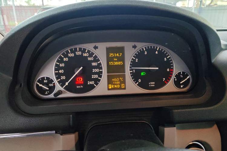 Used Mercedes-Benz B-Class 2009 B 200 Fashion Model Odometer Close Up