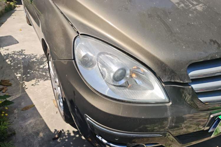 Used Mercedes-Benz B-Class 2009 B 200 Luxury Model Right Front Headlight
