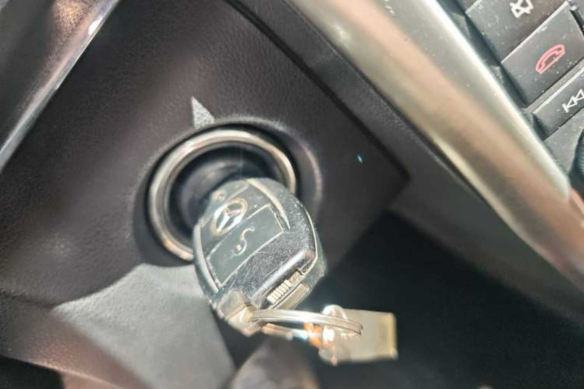 Used Mercedes-Benz B-Class 2009 B 200 Luxury Model Vehicle Key