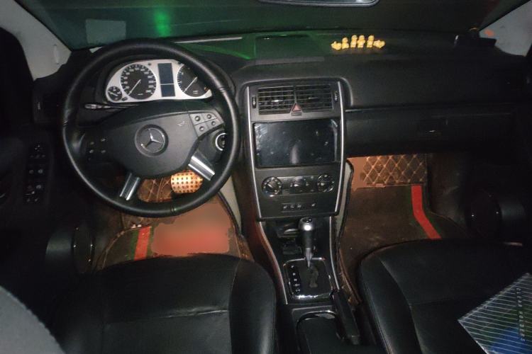 Used Mercedes-Benz B-Class 2009 B 200 Luxury Model Center Console