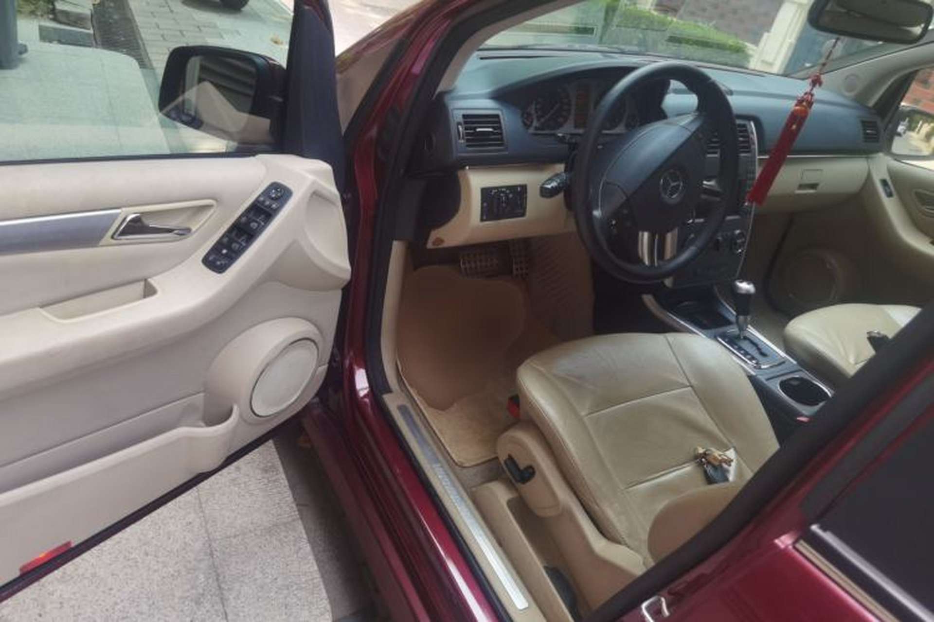Used Mercedes-Benz B-Class 2009 B 200 Luxury Model Driver Seat